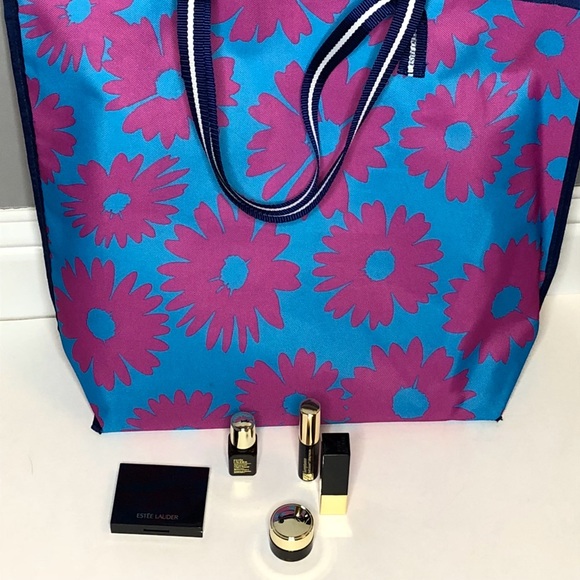 Lilly Pulitzer Other - Lilly Pulitzer tote for Estée Lauder